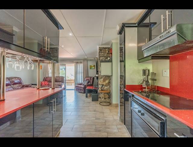 3 BEDROOM TOWNHOUSE FOR SALE IN SHERWOOD